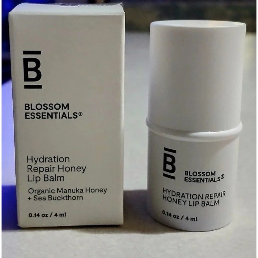 Blossom Essentials Hydration Repair Honey Lip Balm .14 oz 4 ml Full Size New